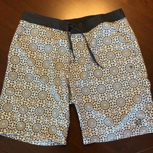 Womens Active Wear Collection Size 16